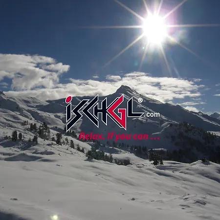 Wolfs Aparts + Apart-hotel 4*