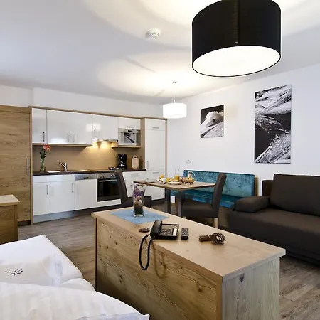 Hotel apartamentowy Wolfs Aparts + 4*