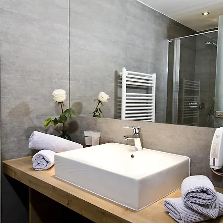 Wolfs Aparts + Ischgl