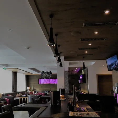 Aparthotel Wolfs Aparts + Ischgl